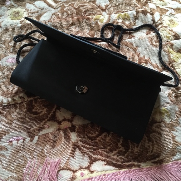 Carolyne Barton black silk bag, convertible clutch - Picture 7 of 8